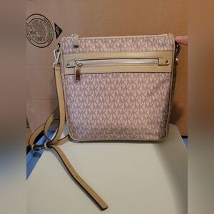 Michael Kors Jet Set Charm Large North/South Crossbody Camel One Size